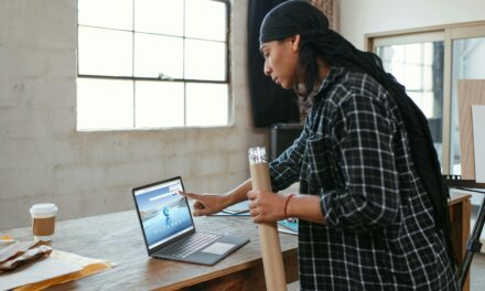 Maximizing Productivity with the Right Tech Gear